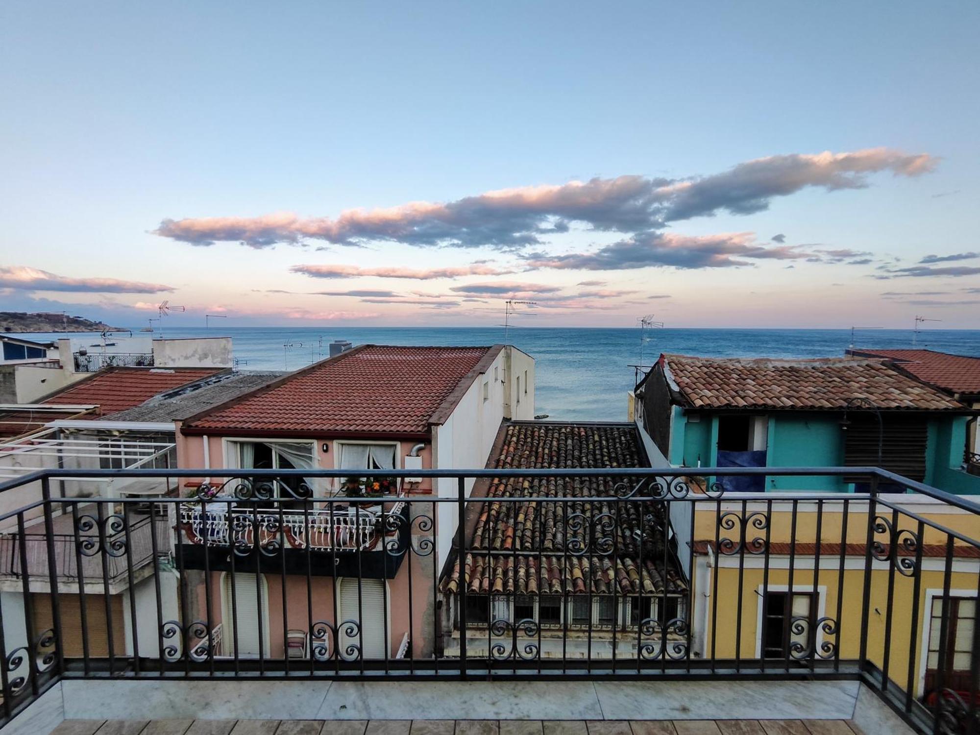 Etnapartment 4 * Giardini-Naxos