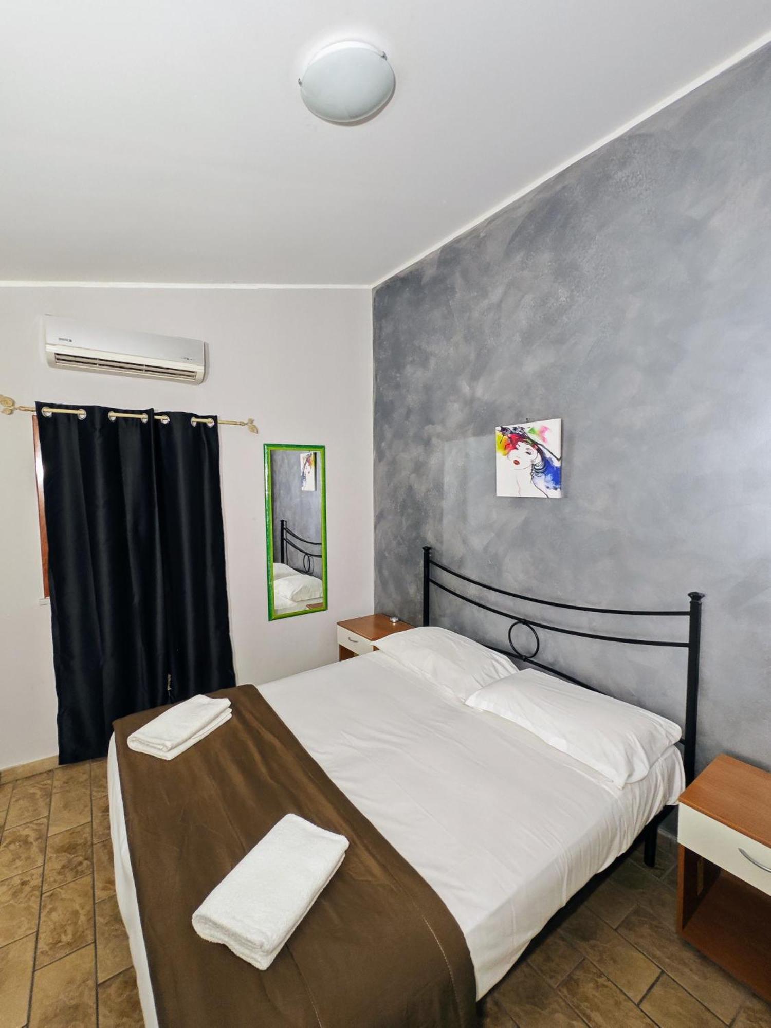 Etnapartment 4 *